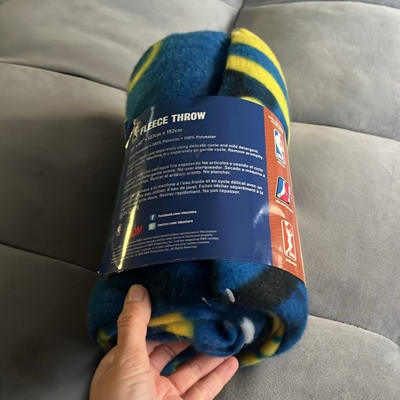 “NBA- Fleece Throw Golden State Warriors” - Picture 4 of 5